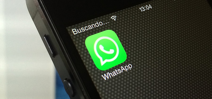 icone do WhatsApp no celular preto